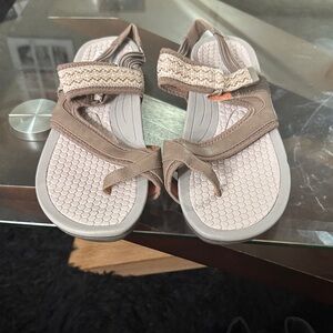 BareTraps Tan Sandals